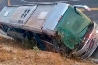 Brutal accidente de autobús en #Acambay deja muertos y heridos