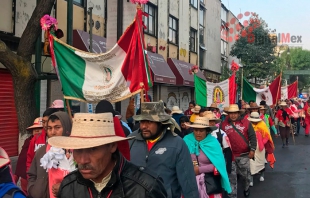 Salen 20 mil peregrinos rumbo a la Basílica de Guadalupe