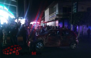 Tractocamión arrolla cuatro vehículos en Tenancingo; hay siete lesionados