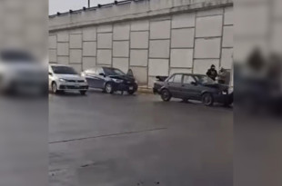 Elementos de la Policía Estatal acudieron al sitio para brindar auxilio y coordinar las labores de vialidad, a fin de evitar mayores afectaciones al tránsito.