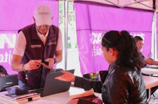 Las Caravanas continuarán en la plaza central de la cabecera municipal hasta el domingo.