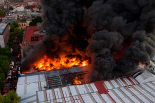 #Video: Fiscalía de la CDMX investiga incendio en #Tepito