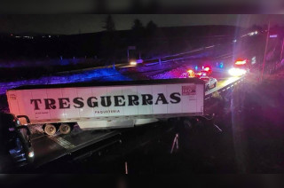 La circulación se vio afectada en dirección a la ciudad de Toluca, hasta que las unidades involucradas fueron retiradas en grúa.