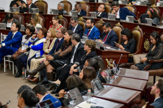 Delfina Gómez durante el informe de Clara Brugada