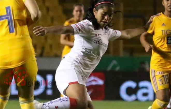 “Motivante” ser la goleadora del Torneo de Liga MX femenil: Mariel Román