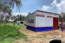 #Video: Reconstruyen talleres pirotécnicos en La Saucera, a dos meses de explosión