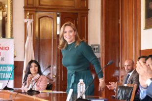 “Los gobiernos municipales deben reemprender el proceso de desarrollo democrático y sostenible que merece la región&quot;: Ana Muñiz Neyra. 