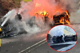 El accidente ocurrió alrededor de las 7:30 horas y la vía permaneció acordonada mientras bomberos y Protección Civil controlaban el incendio y retiraban la unidad siniestrada.
