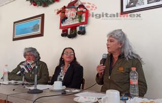 Laura Veronica Reyes, profesora de la Facultad de Contaduría, dijo que aunque la administración universitaria emitió un comunicado sobre el acuerdo al que llegaron se trata de un documento sin validez al no contar con la firma del rector