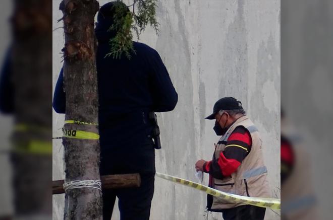 El cuerpo quedó sobre la calle Corredor de Las Yucas, delegación de San Mateo Otzacatipan.