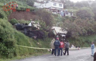 Mueren dos personas por derrumbe en Lerma, hay cuatro lesionados