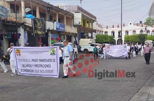 Médicos y enfermeras demandaron a las autoridades la entrega de bases para personal pendiente de regularización, así como la solución al desabasto de insumos.