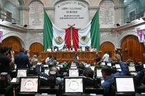 Integrantes de la LXII Legislatura del Estado de México durante la presentación del cuarto informe anual de actividades de la FGJEM.