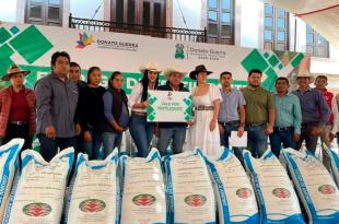 Se benefició a más de mil pequeños productores de las 30 comunidades de Donato Guerra.