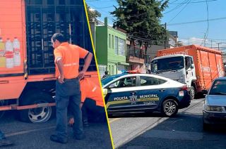 El chofer no alcanzó a maniobrar y una de las llantas traseras se atascó