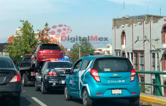 Se suscitaron esta tarde sobre los carriles centrales de Paseo Tollocan