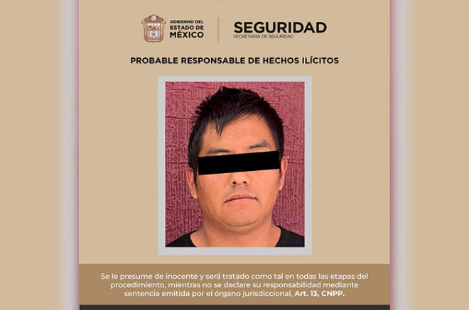 Al notar la presencia policial, el sujeto mostró una actitud evasiva y dejó caer varios empaques al piso.