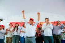 Pérez Cruz dio la bienvenida al candidato al Senado de la República, Gerardo Fernández, y agradeció su apoyo