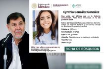 Inocencia González rechaza haber empujado al senador y asegura que solo intentó hablar con él durante el evento.