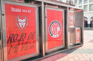 Además, en la Plaza Fray Andrés de Castro se exhibe un homenaje fotográfico al equipo. 