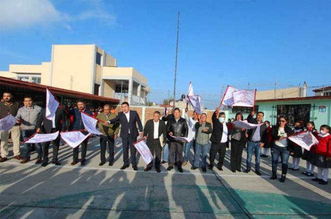 En Zacamulpa dio el banderazo de inicio de la rehabilitación integral de la Primaria 