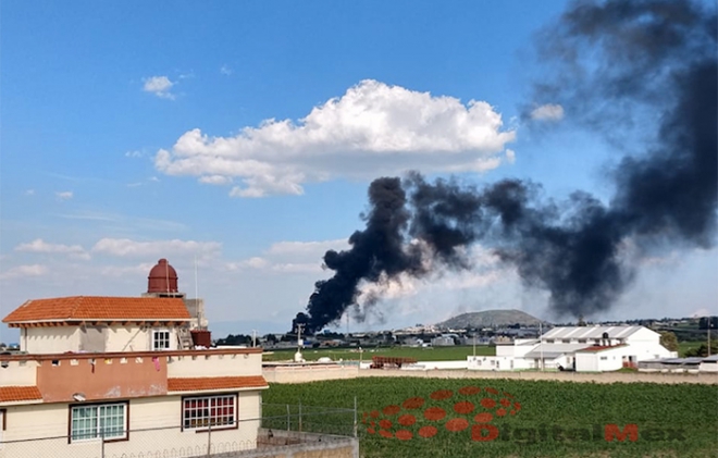 #Video: Arde bodega en Zinacantepec