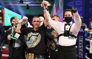 En lo que fue una tremenda guerra, Estrada se llevó la victoria