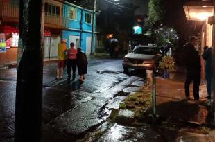 La constante fue de familias que salieron a la calle a pesar de la lluvia
