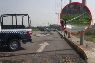 Policías municipales y estatales acordonaron el área donde fueron localizados dos cadáveres.