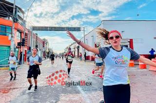 Cerca de 1,500 corredores participaron en el evento que cubrió la distancia de 10 kilómetros.