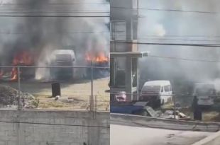 Protección Civil y Bomberos de Cuautitlán Izcalli laboraron varios minutos para sofocar el siniestro.