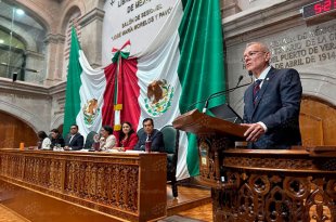 Óscar Flores Jiménez, secretario de Finanzas del Edoméx, informó sobre la revisión de siete contratos APP y PPS por 51 mil millones de pesos y una posible estrategia de refinanciamiento de la deuda pública estatal.