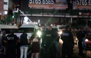 Policías bloquean la México-Texcoco por reducción de aguinaldo en #LosReyesLaPaz