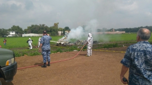 Chocan dos aeronaves en vuelo de prácticas en Tecámac; hay dos heridos