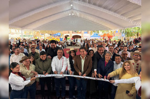 Alcaldesa y autoridades inauguran la Feria Malacatepec 2025 “Aguacate y Trucha&quot;.