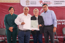 A través del INSUS, suman mil 805 gestiones para dar certeza jurídica sobre la tenencia del suelo.