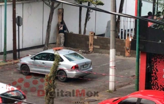 Escandaliza intento de cerrar calle en zona exclusiva de Toluca; ¿todos podrán hacerlo?