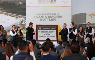 En Edomex, planta de la embotelladora de agua más grande del mundo