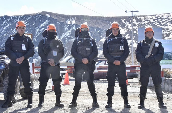 Elementos de la Policía de Alta Montaña y Agreste: héroes que auxilian a los visitantes del Volcán Xinantécatl