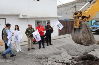 Durante el arranque de los trabajos, el alcalde destacó que esta intervención responde a una petición histórica de los vecinos, la cual había sido ignorada.