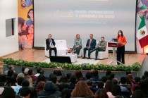 Señaló que México enfrenta una crisis con un promedio de diez feminicidios diarios.