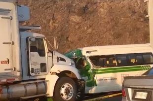 El impacto fue en el entronque de la autopista México-Querétaro con la Chamapa-Lechería, a la altura de Cuautitlán Izcalli.