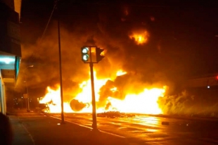 #Video: Arde pipa en Las Torres; impacta dos vehículos en San Mateo Atenco
