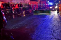 Autobús del transporte público de pasajeros de la línea Flecha Roja