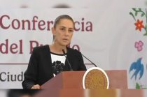 La presidenta Claudia Sheinbaum afirmó que la propuesta para adelantar el fin del ciclo escolar 2025-2026 todavía se encuentra en análisis y no ha sido aprobada oficialmente.