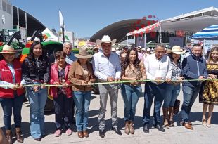 Hubo la entrega simbólica de 1,000 fertilizantes orgánicos que serán de gran ayuda para los próximos ciclos de cultivo.