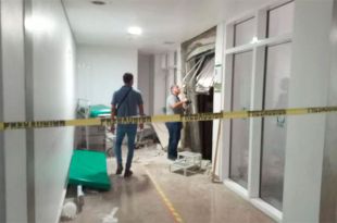 Muere menor prensada en elevador de hospital en Quintana Roo
