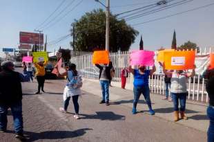 Protestan por desaparición de párroco en Tecámac