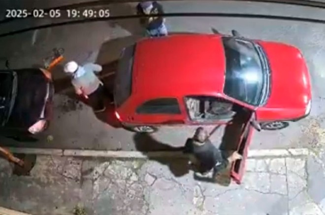 #Video: Mujer valiente enfrenta ladrones y frustra robo en #Toluca