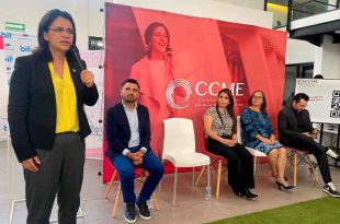 Las presidentas del CCME, Fabiola Pérez, y de La JeFA, la diputada Paola Jiménez Hernández, establecieron las bases para la implementación del programa de certificación.